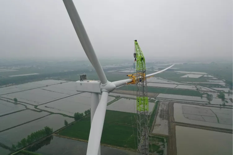 152米！中聯重科ZCC9800W起重機創造風電吊裝新高度！